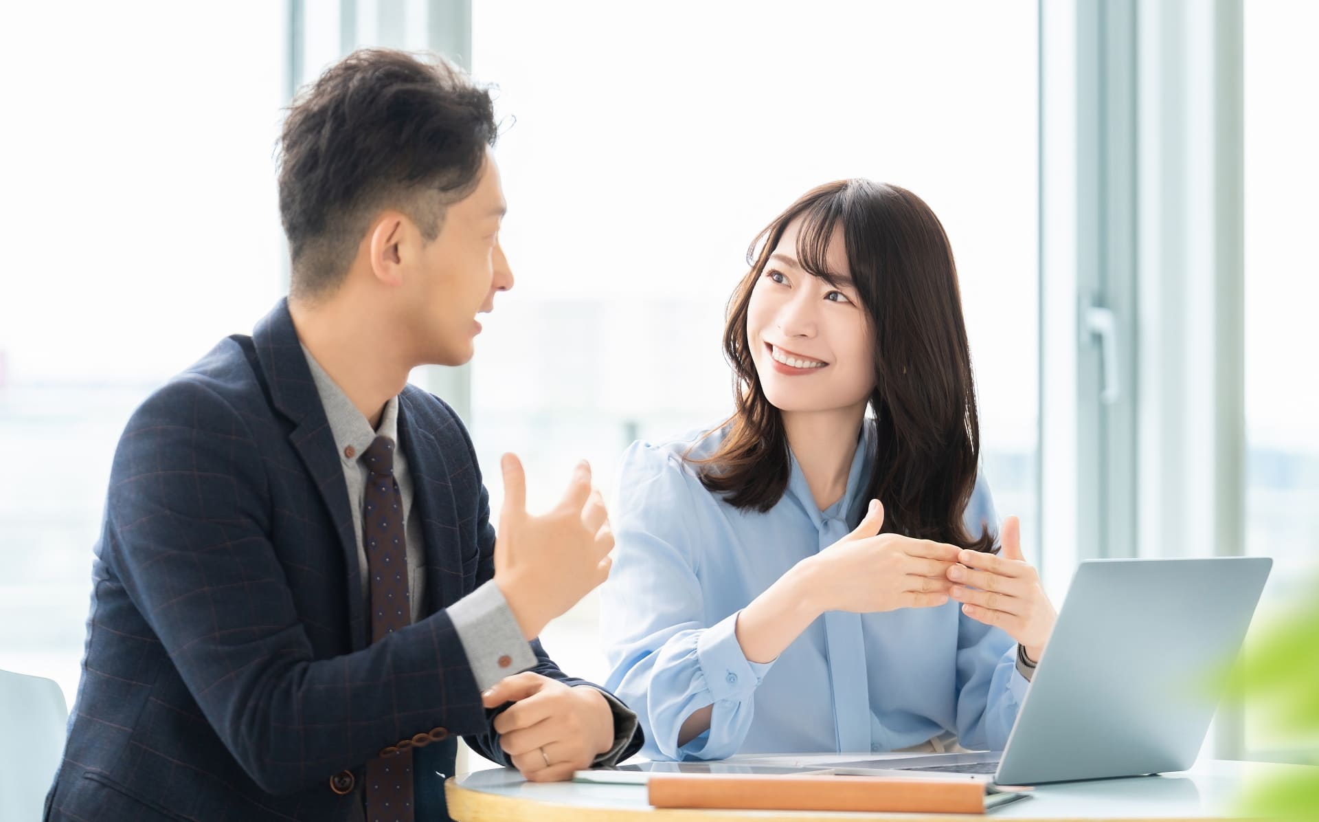 ISTP（巨匠）の相性を徹底解説！恋愛・友情・職場で最高のパートナーを見つける方法